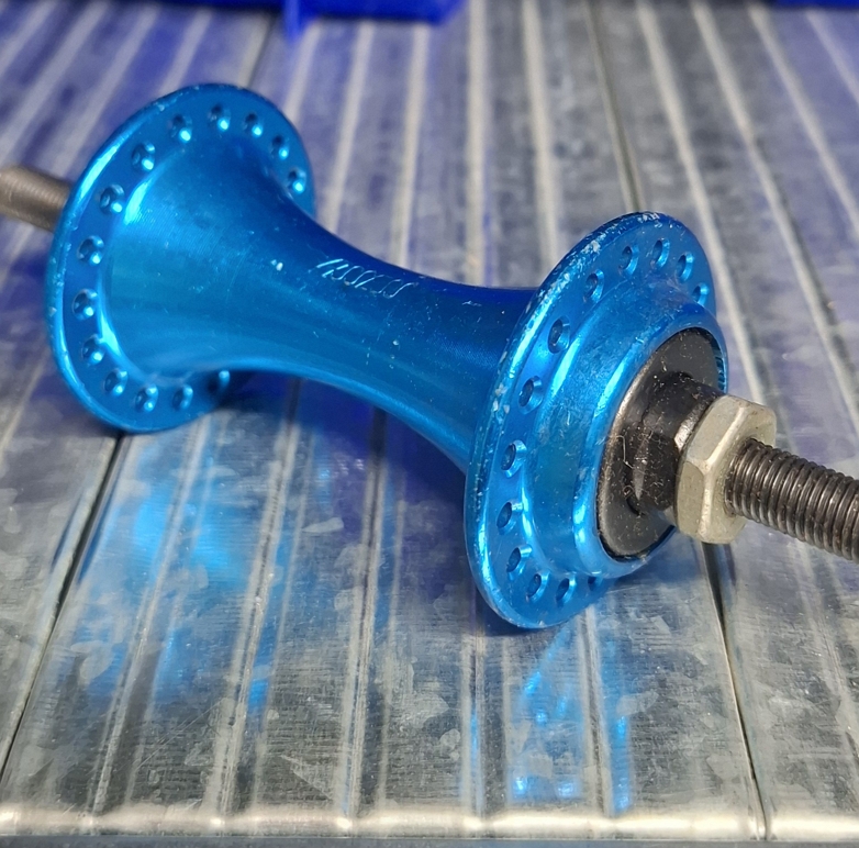 Első agy, 36H, kék