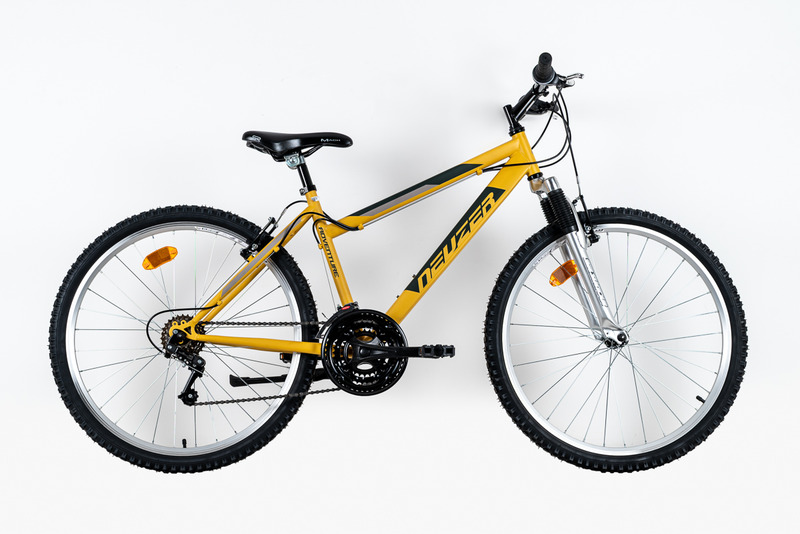 Neuzer Adventure 18, 17