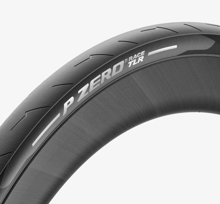 Külső Pirelli P ZERO™ Race TLR tubeless ready 35-622 (700x35) , 127TPI 375gr. fold. defektvédelem:  SPEEDCore, “Made in Italy” – Olaszországban készült