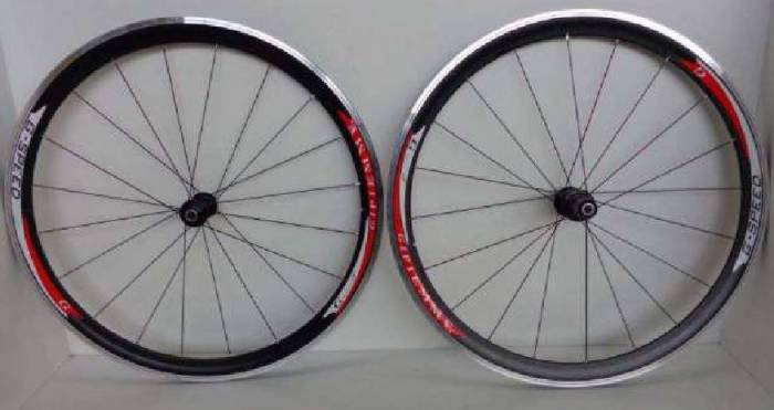 Kerékszett Gipiemme G SPEED 28 fekete SH 11V rotorral ip. csapágyas AKCIÓS!