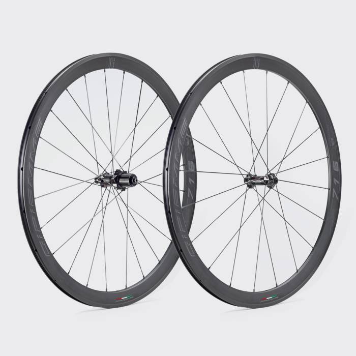 Kerékszett Gipiemme TECHNO 716  fekete Campagnolo rotorral ip. csapágyas20/24 fékfelületes AKCIÓS!